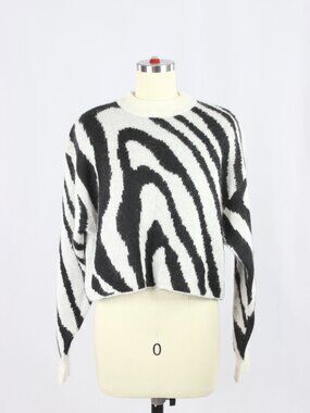 Aritzia TNA Utica Black White Zebra Striped Mohair Cropped Sweater, Size S